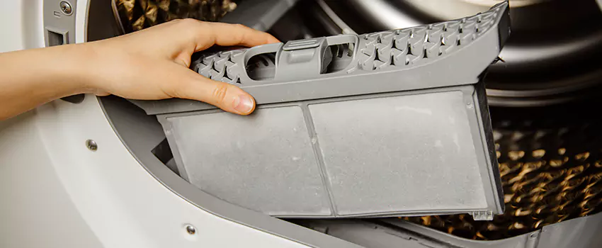 Signs Of A Clogged Dryer Lint Trap in Balch Springs, Texas